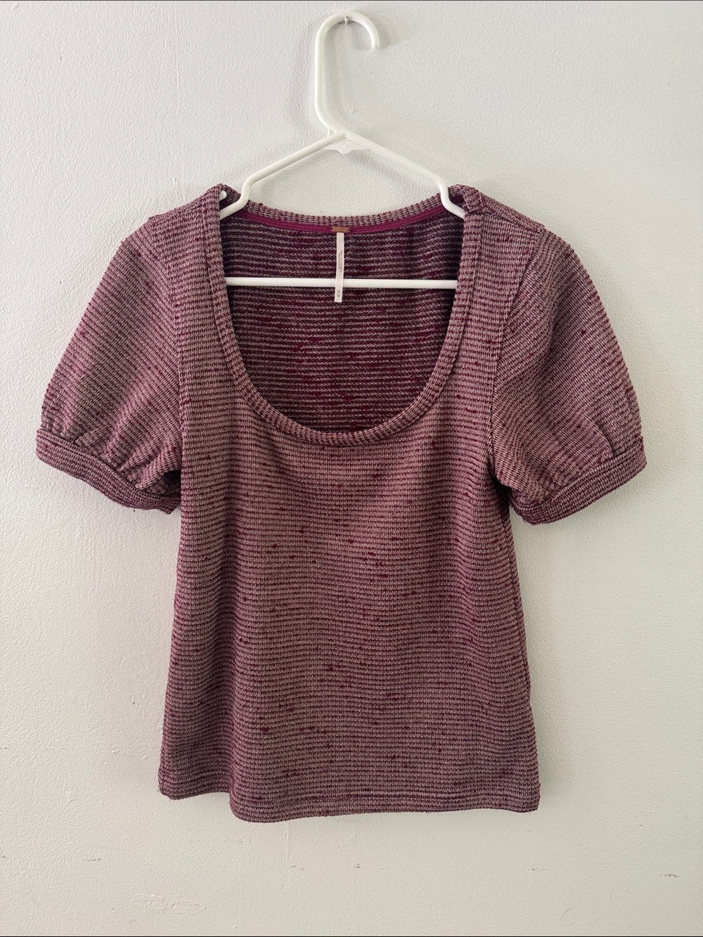 Free People metallic knit purple puff sleeve top Sz M